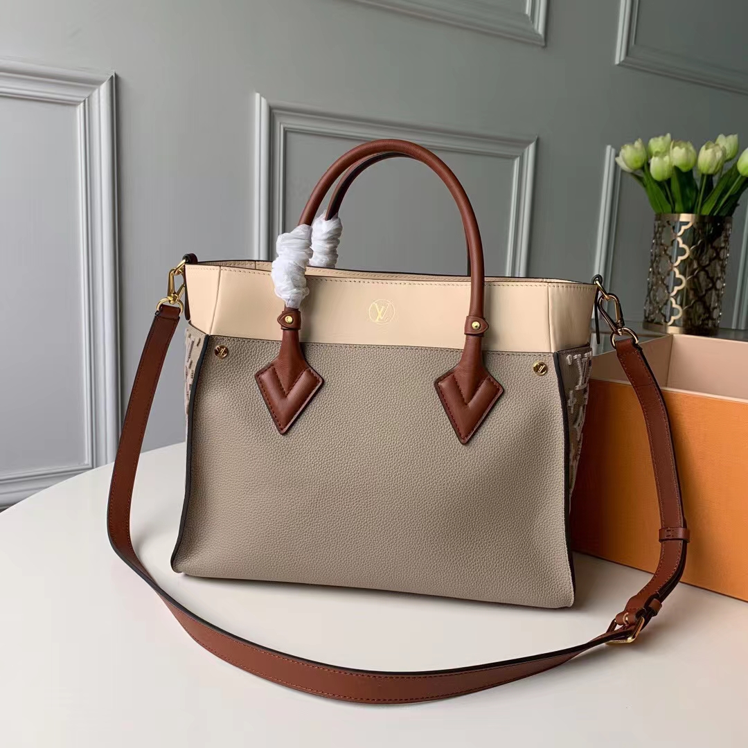 Louis Vuitton ON MY SIDE MM Tote Bag M53825 Galet Grey